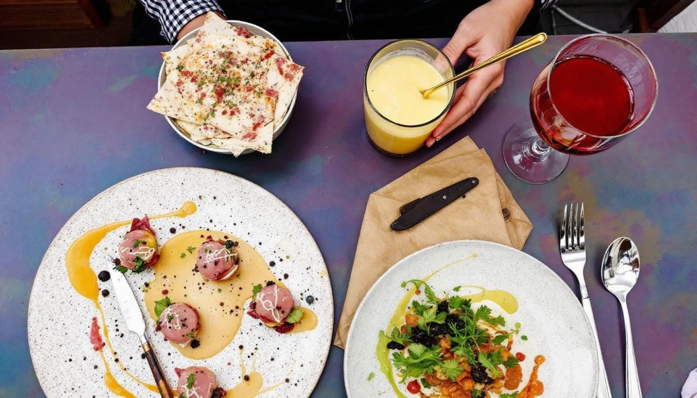 Exploration des saveurs modernes dans les plats traditionnels